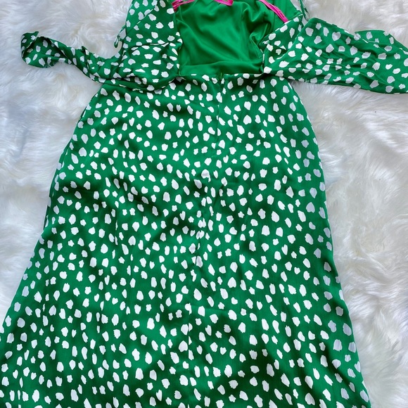 Betsey Johnson - Picture 3 of 11